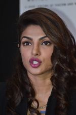 Priyanka Chopra promotes Mary Kom at Reliance outlet in Mumbai on 11th Sept 2014